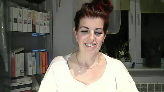 Snapshot of SophieLux82 chatting on 26, 2, 2025 SophieLux82 online show from 26, 2, 2025