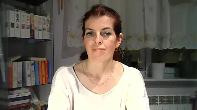 Snapshot of SophieLux82 chatting on 10, 3, 2025 SophieLux82 online show from 10, 3, 2025