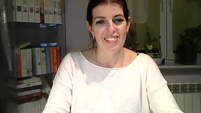 Snapshot of SophieLux82 chatting on 19, 2, 2025 SophieLux82 online show from 19, 2, 2025