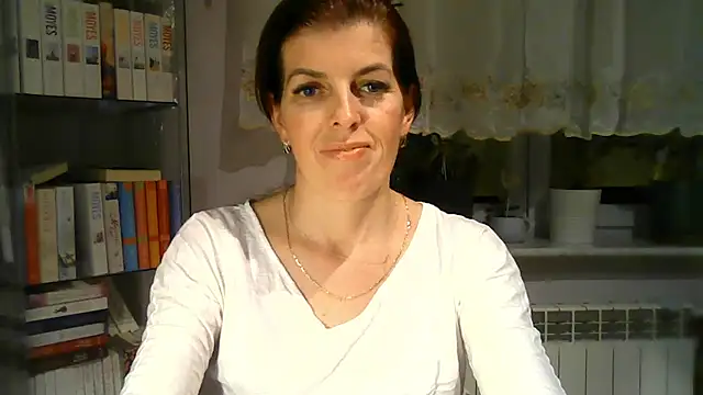 Snapshot of SophieLux82 chatting on 11, 3, 2025 SophieLux82 online show from 11, 3, 2025