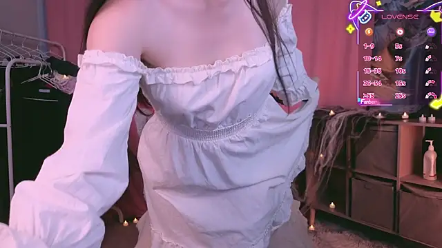 Molly Sunshine online show from 2, 11, 2025