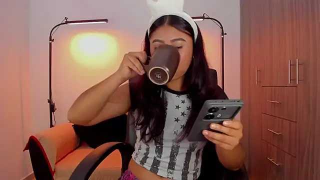 cloy baby   online show from 14, 1, 2026