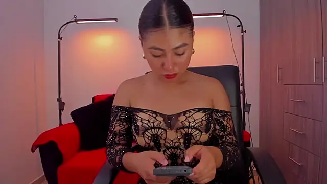 cloy baby   online show from 7, 3, 2026