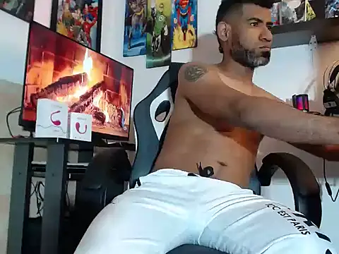 Snapshot of Enriblack92 chatting on 12, 4, 2026 Enriblack92 online show from 12, 4, 2026