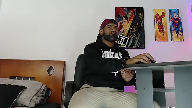 Snapshot of Enriblack92 chatting on 30, 12, 2024 Enriblack92 online show from 30, 12, 2024