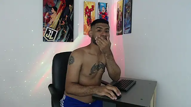 Snapshot of Enriblack92 chatting on 31, 12, 2024 Enriblack92 online show from 31, 12, 2024