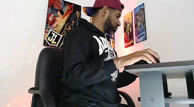 Snapshot of Enriblack92 chatting on 30, 12, 2024 Enriblack92 online show from 30, 12, 2024