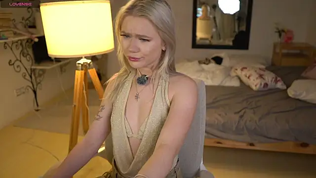 LexieLoree online show from 4, 11, 2025