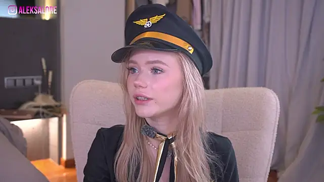 LexieLoree online show from 31, 5, 2026