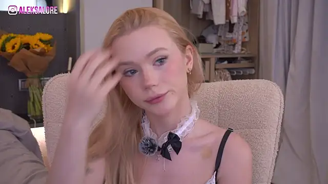 LexieLoree online show from 5, 7, 2026