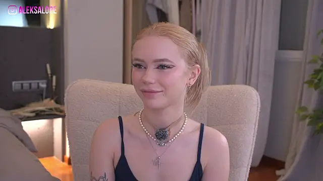 LexieLoree online show from 3, 6, 2026