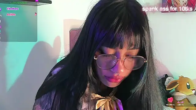 Akari1 Mischief online show from 10, 1, 2025