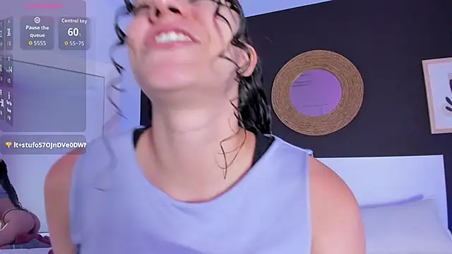 VioletPaket online show from 14, 4, 2026