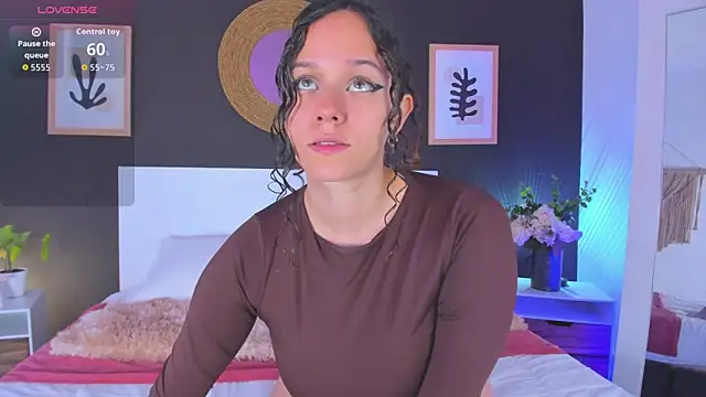 VioletPaket online show from 19, 5, 2026
