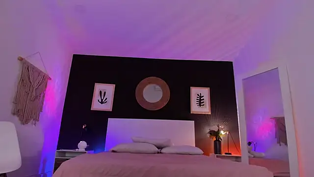 VioletPaket online show from 1, 10, 2025