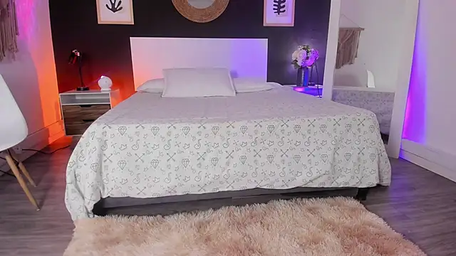 VioletPaket online show from 29, 10, 2025