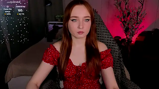 Emma Chery online show from 14, 11, 2025