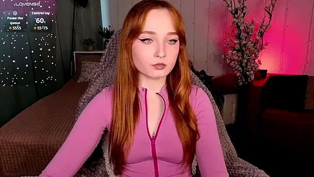 Emma Chery online show from 21, 9, 2025