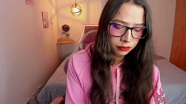 paula kawaiifu  online show from 18, 11, 2025