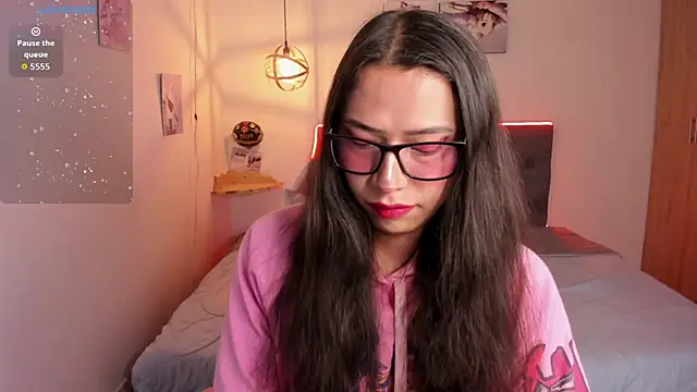 paula kawaiifu  online show from 17, 10, 2025