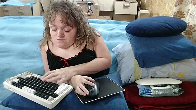 MiniNatalie online show from 9, 9, 2025