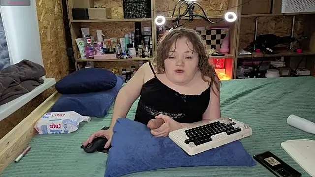 MiniNatalie online show from 23, 12, 2025