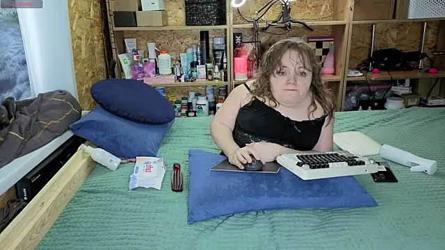 MiniNatalie online show from 8, 1, 2026