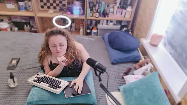 MiniNatalie online show from 26, 4, 2026