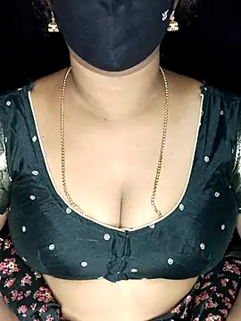 vintage-vibs online show from 6, 3, 2026