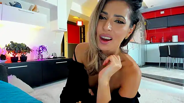 MissSmiley26 online show from 1, 2, 2025