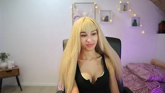 Snapshot of Amai__Liu chatting on 2, 11, 2025 Amai Liu online show from 2, 11, 2025