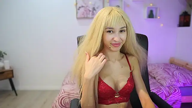 Snapshot of Amai__Liu chatting on 25, 11, 2025 Amai Liu online show from 25, 11, 2025