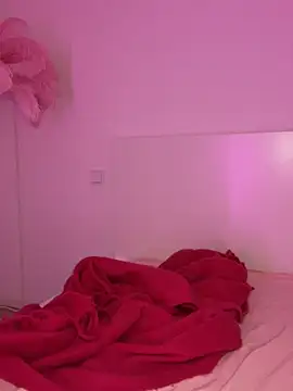 Mia-Minou online show from 16, 2, 2026