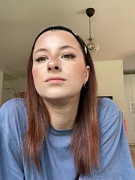 Mia-Minou online show from 21, 5, 2026