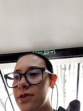 Isabella 21x online show from 23, 10, 2025