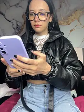 Isabella 21x online show from 2, 10, 2025