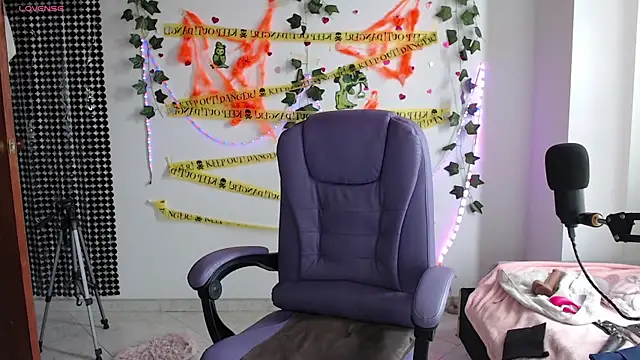 sophie north online show from 10, 10, 2025