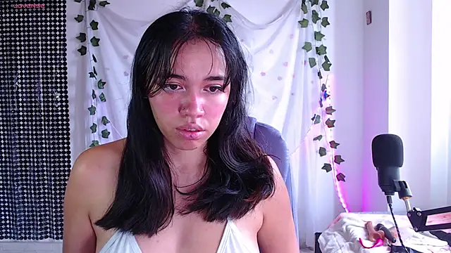 sophie north online show from 26, 9, 2025