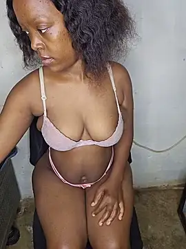 curvysexybody online show from 3, 6, 2026