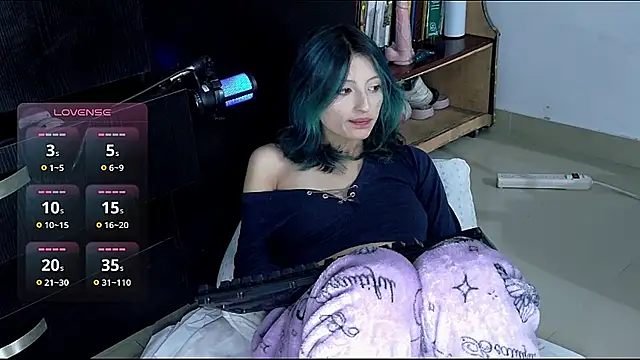 Camila---torres online show from 25, 11, 2025