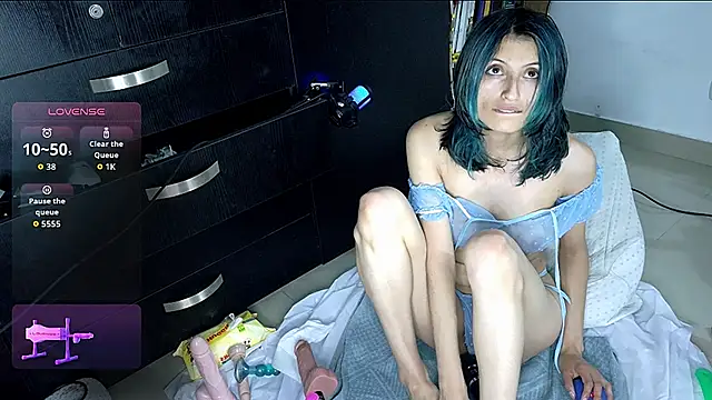 Camila---torres online show from 9, 10, 2025