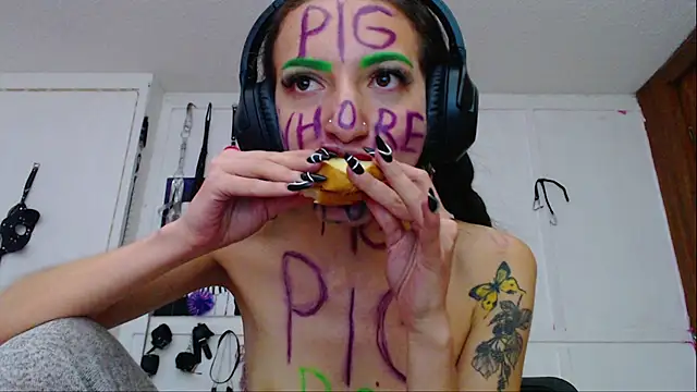 Eloise-brown online show from 11, 2, 2025