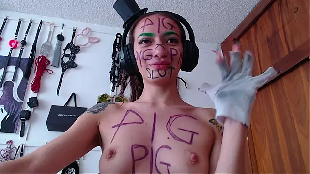 Eloise-brown online show from 28, 2, 2025