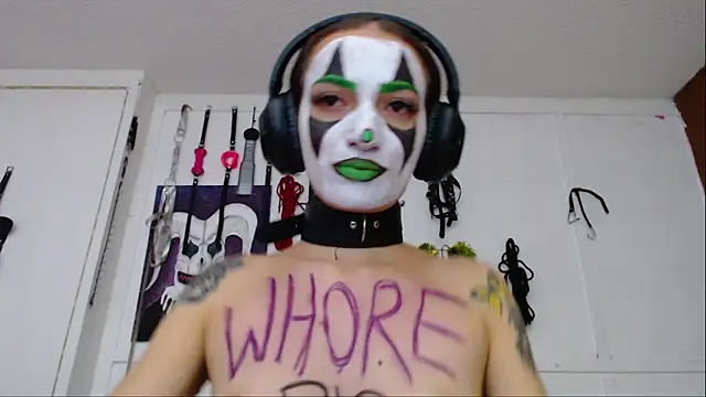 Eloise-brown online show from 25, 2, 2025