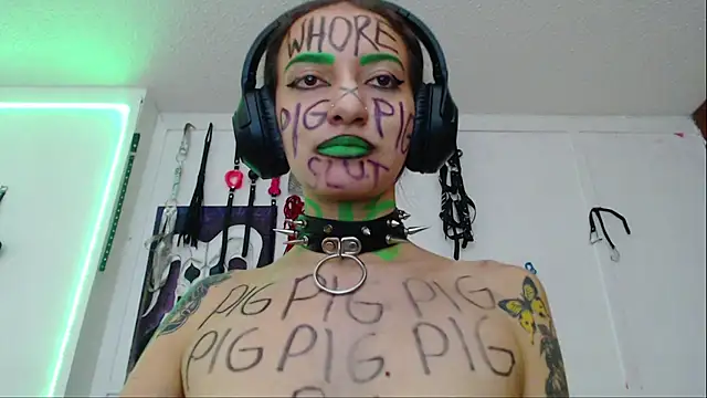 Eloise-brown online show from 6, 2, 2025