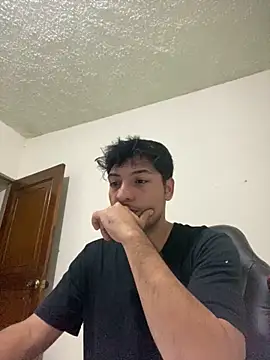 Snapshot of Pauldiazz chatting on 7, 10, 2025 Pauldiazz online show from 7, 10, 2025