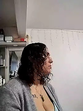 Corina hot online show from 27, 1, 2025