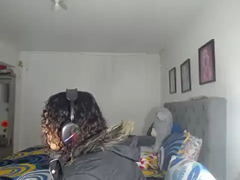 Corina hot online show from 7, 2, 2025