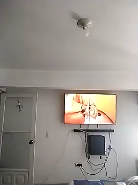 Corina hot online show from 15, 1, 2025