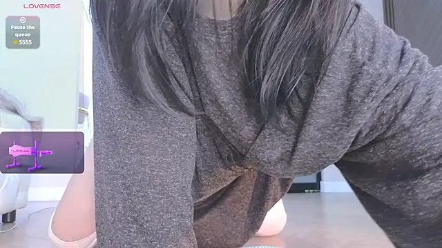 Ake Mi online show from 1, 3, 2025